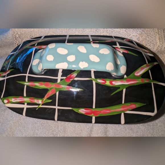 Droll Design poucher bowl vegetable details. - Picture 6 of 10